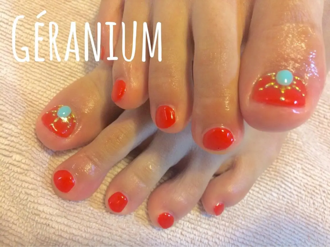 ネイル フットネイル オレンジ GéRanium Harukaのネイルデザイン