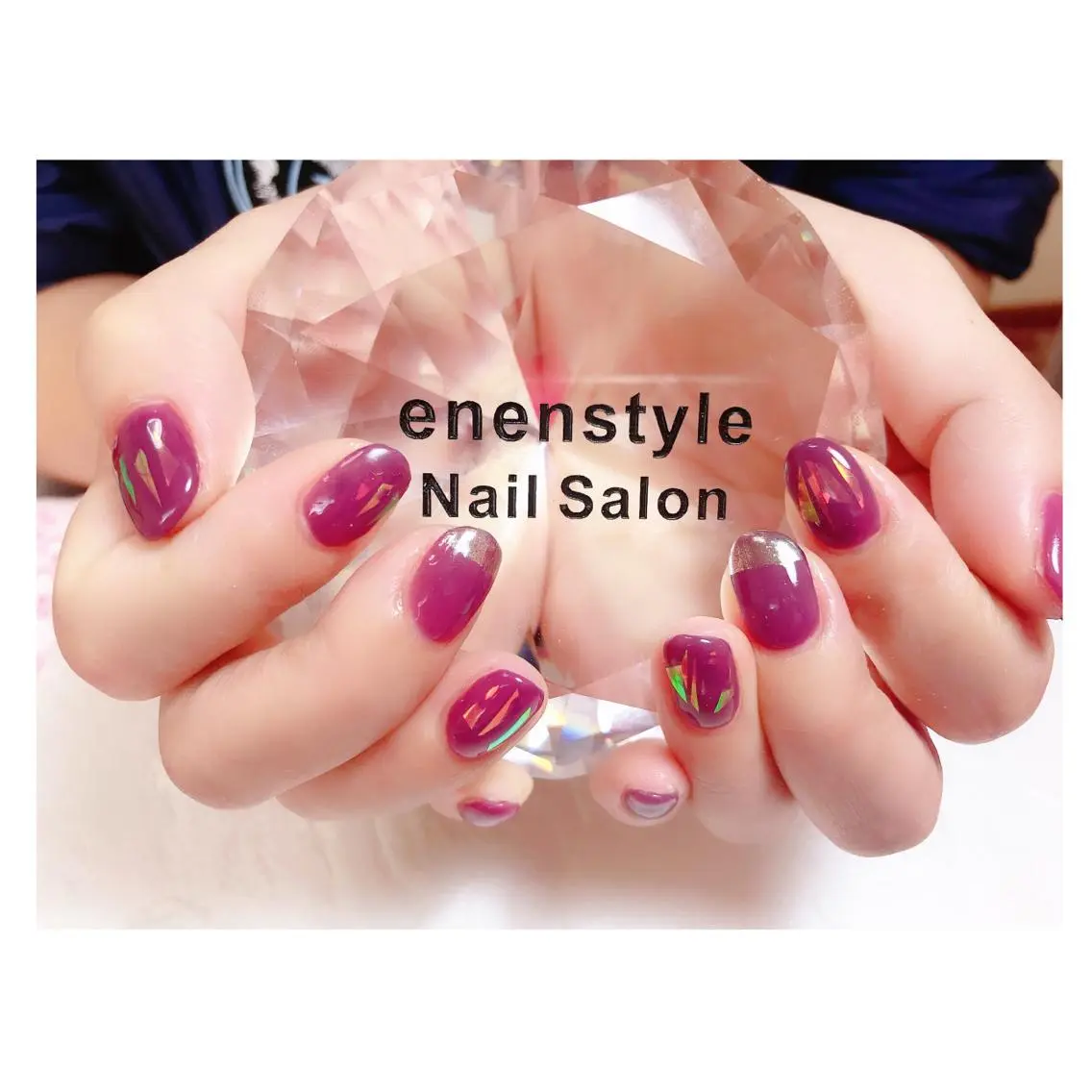 ショート ネイル ジェルネイル ミラーネイル ニュアンスネイル オフィスネイル シンプルネイル ハンドネイル 🐾enen style 🐾のネイルデザイン