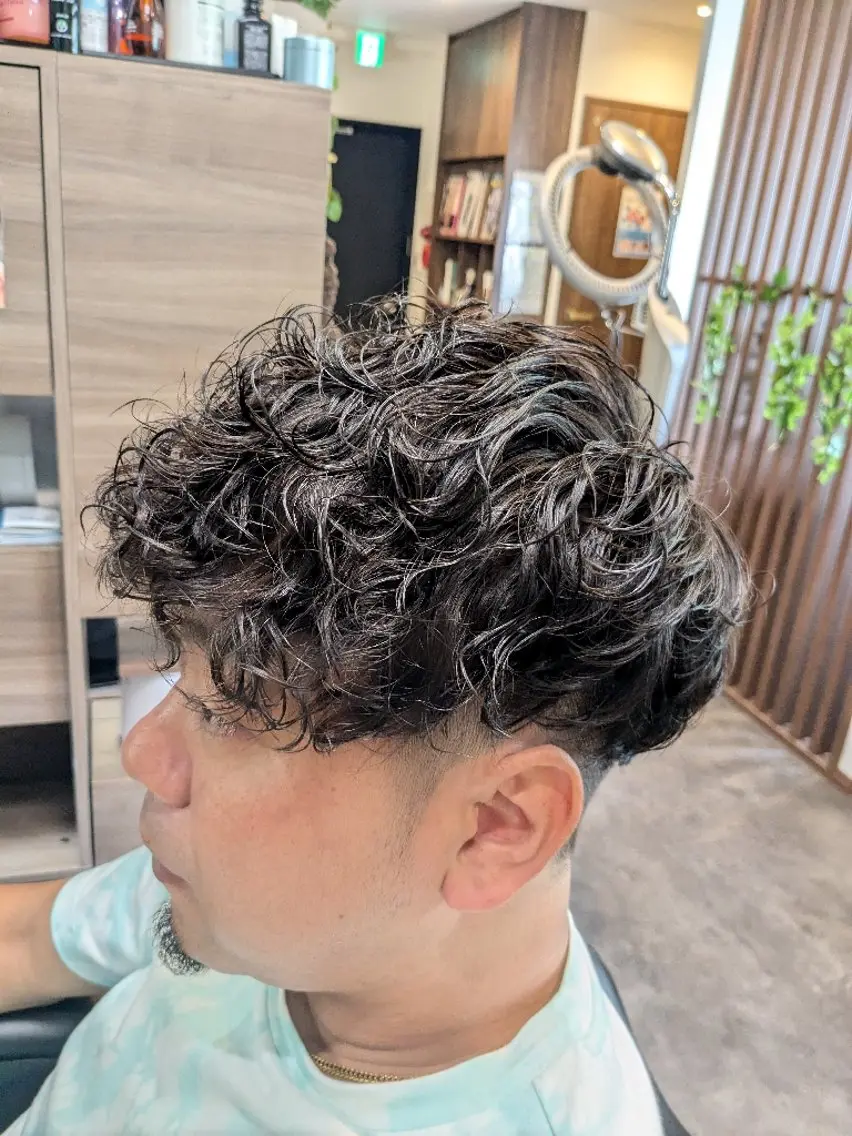 ショート カット パーマ 岡野 善也のヘアスタイル