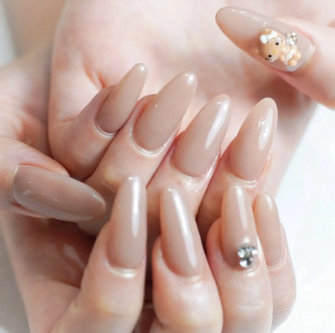 ロング ハンドネイル Re nailのネイルデザイン