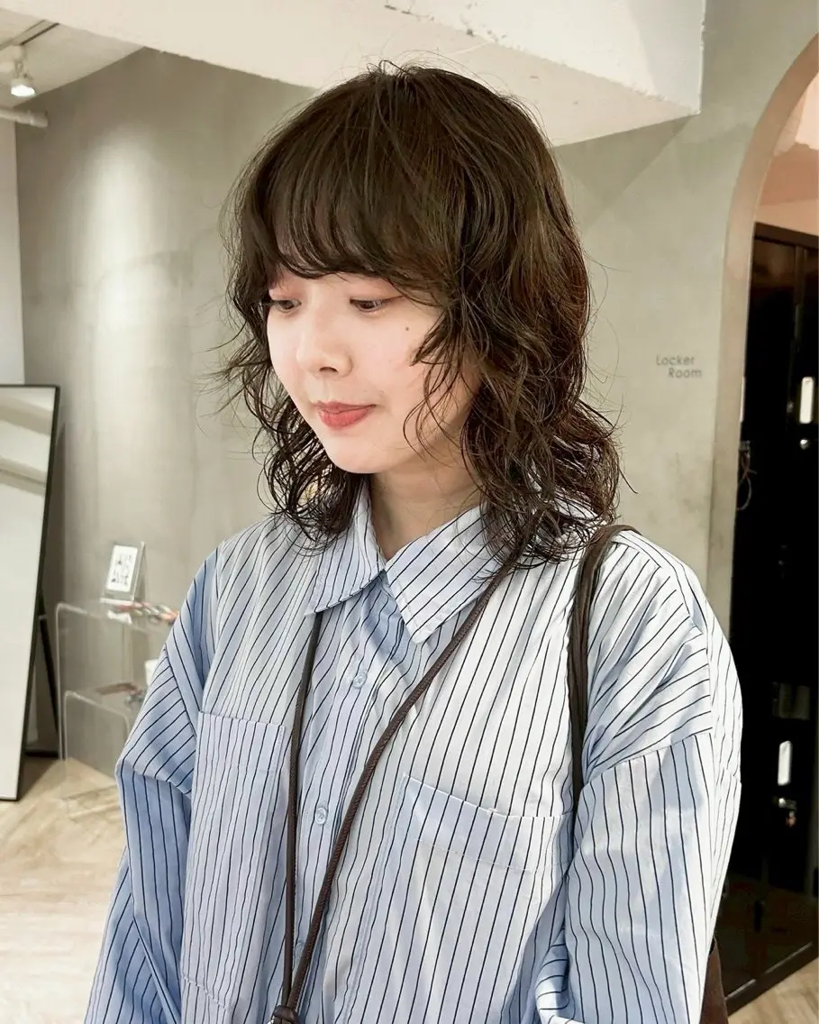 ミディアム 似合わせカット 縮毛矯正 ヘアカラー トリートメント あやか🌼 カラーモデル/栄のヘアスタイル