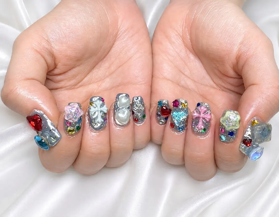 ネイル アートネイル ブルー ハート キラキラネイル ミラーネイル ハンドネイル Beaubie  nailサロンのネイルデザイン