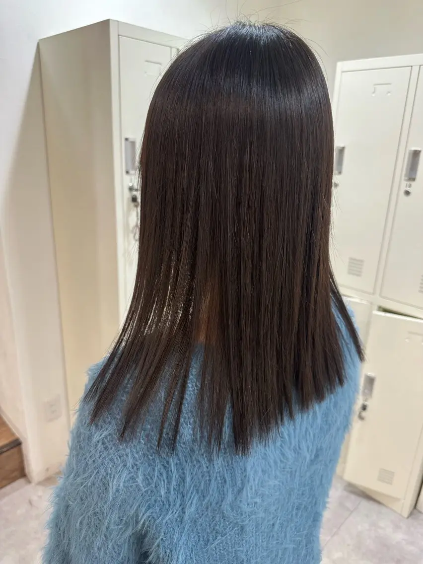 セミロング カット 縮毛矯正 🫧MANA レイヤーカット🌙のヘアスタイル