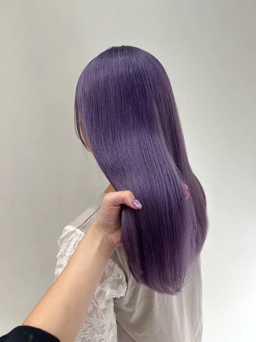 ロング カラー ブリーチ パープルカラー 🫧艶髪ボブ🫧 チカのヘアスタイル