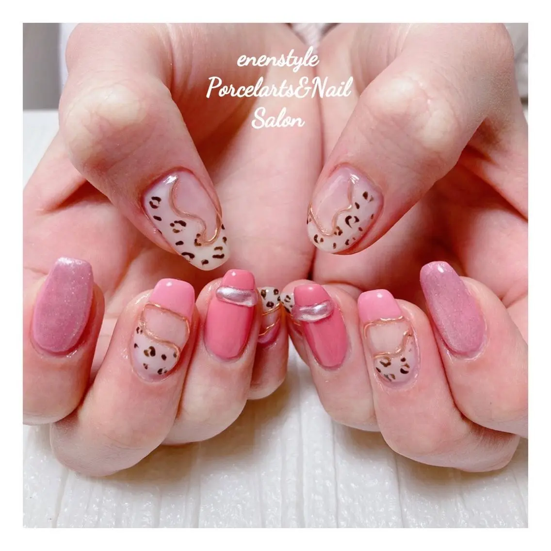 ミディアム ネイル 🐾enen style 🐾のネイルデザイン