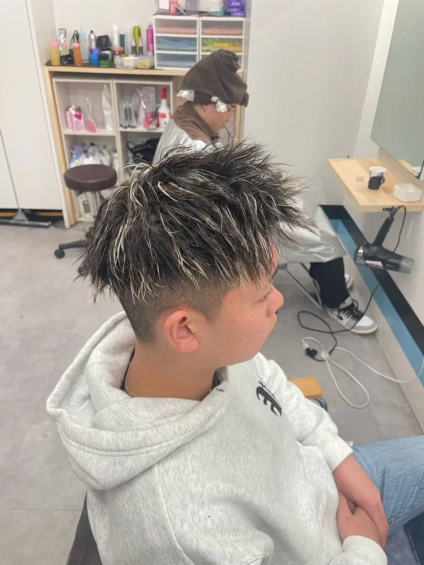 メンズ ブリーチ守口 rikiyanのヘアスタイル