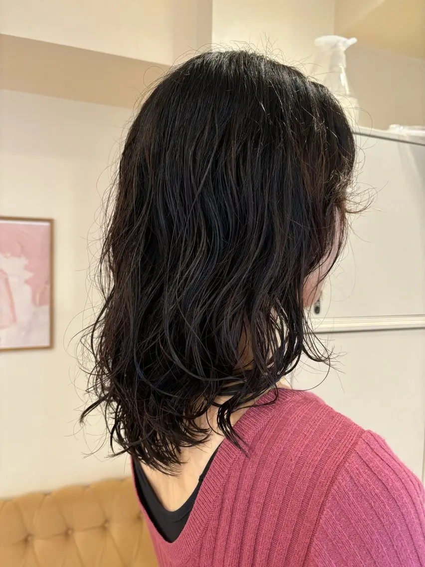 ミディアム パーマ ミディアムパーマ レイヤーカット シンバヒナノ/パーマ レイヤー/髪質改善のヘアスタイル