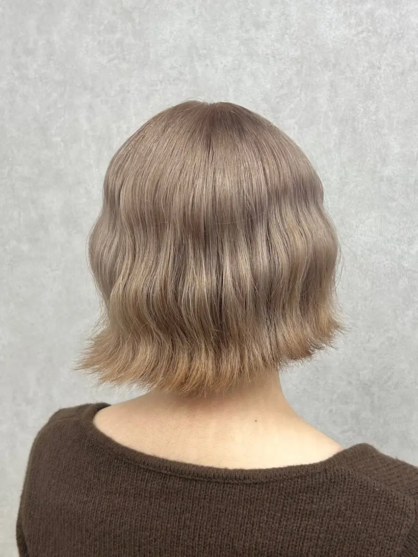 ミディアム カラー ヘアカラー トリートメント 澤木 愛美のヘアスタイル