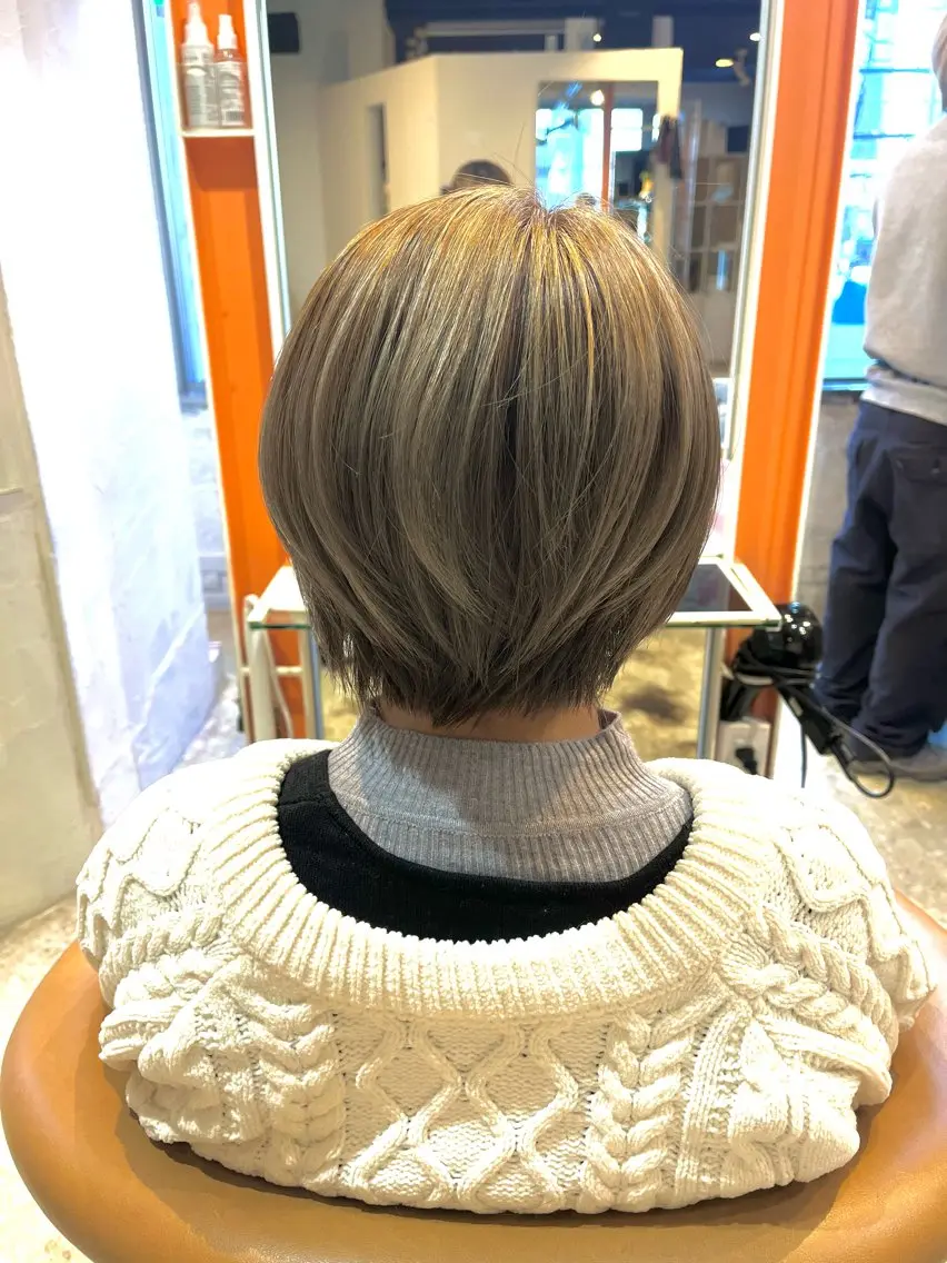 ショート カット ヘアカラー トリートメント うしだ かおるのヘアスタイル
