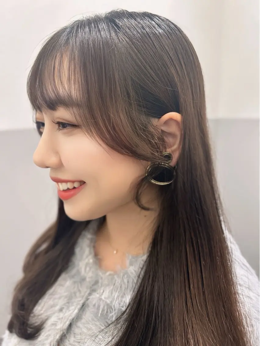 セミロング カラー 顔まわりレイヤー 顔周りカット レイヤーカット サイドバング 小顔カット カット 縮毛矯正 顔周りカット 【オノザワリョウ】のヘアスタイル
