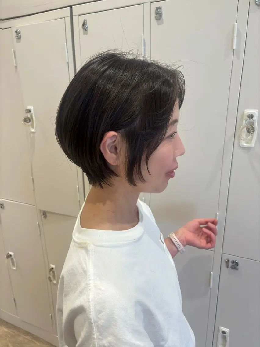 レディースショートカットの写真