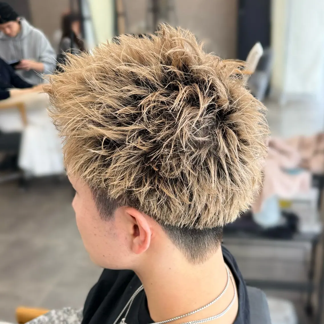 ショート メンズ メンズショート スパイキーショート ショートヘア カット 楓🍁毛流れ パーマ/無造作パーマのヘアスタイル
