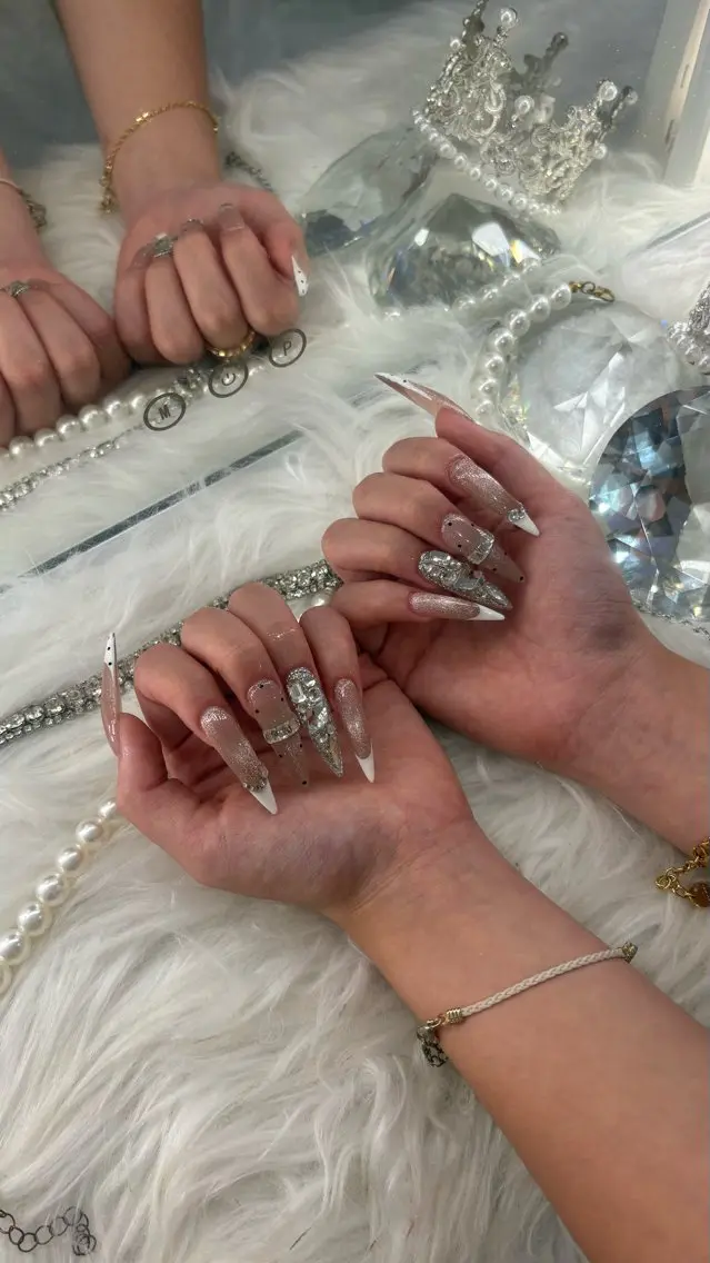 ネイル ハンドネイル Ammy  AISHA💞のネイルデザイン