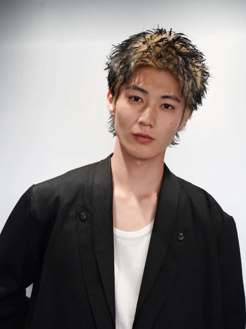 ショート メンズ メンズパーマ 波巻きパーマ fifth リュウセイのヘアスタイル