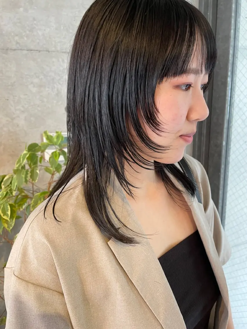 ミディアム カラー 顔まわりレイヤー レイヤーカット カット ヘアカラー トリートメント ROUTE KOUTAのヘアスタイル