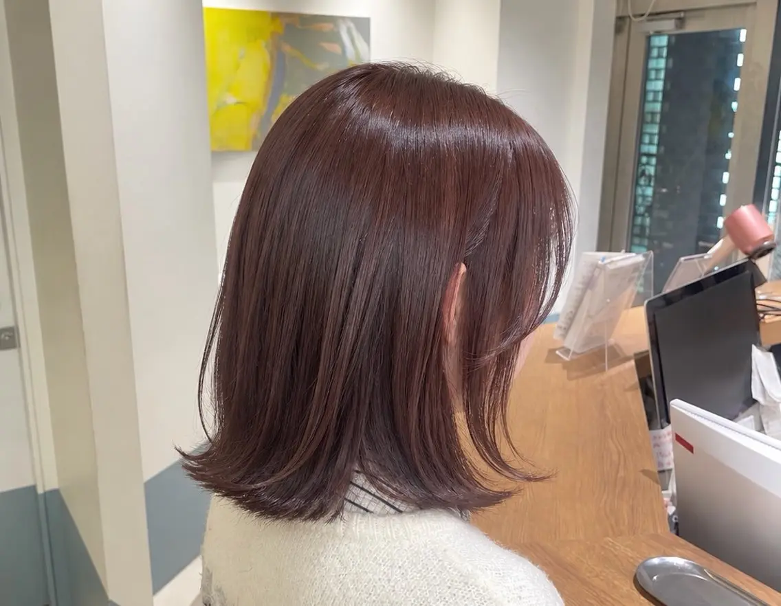 ショート ボブレイヤー ボブ レイヤーカット 外ハネヘア ヒナ/酸性ストレート /髪質改善のヘアスタイル