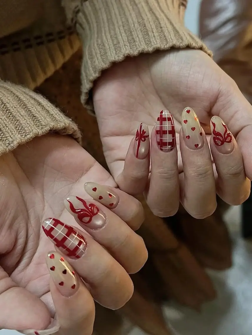 ネイル チークネイル フレンチネイル グラデーション キラキラネイル 韓国ネイル Minette nailHuongのネイルデザイン