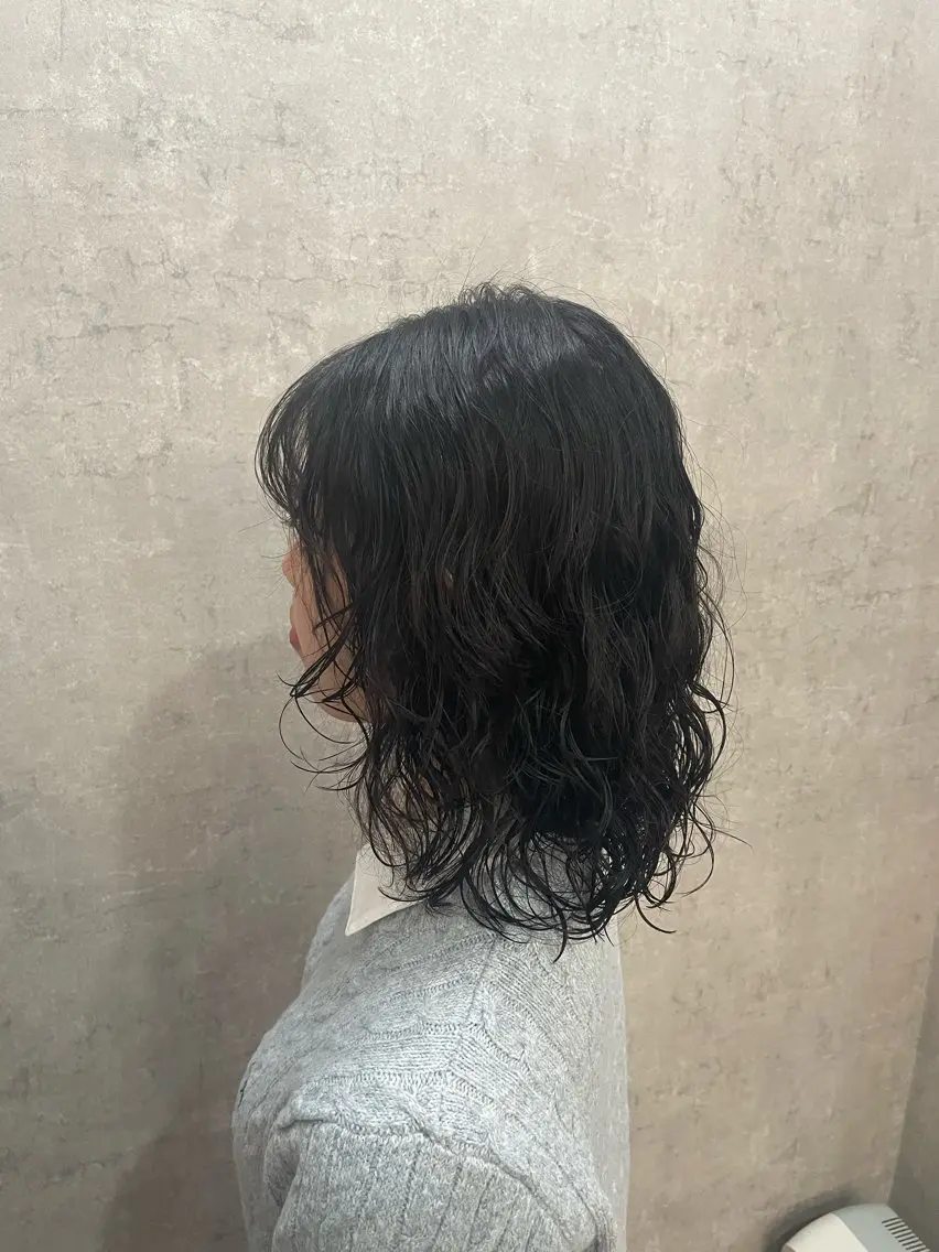 ミディアム 松下 美織のヘアスタイル