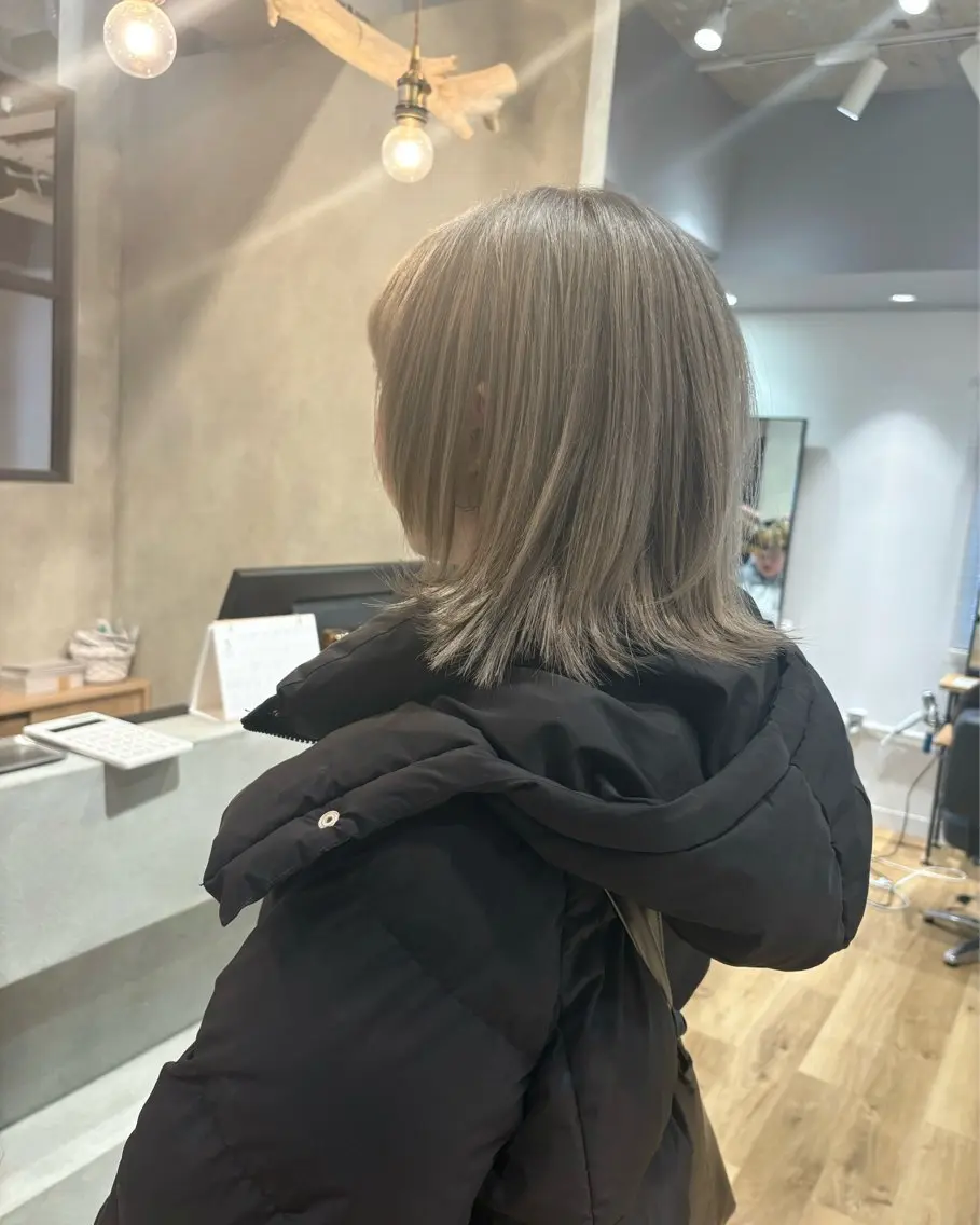 ミディアム ボブ レイヤーカット ウルフカット ウルフボブ こうやま みるのヘアスタイル