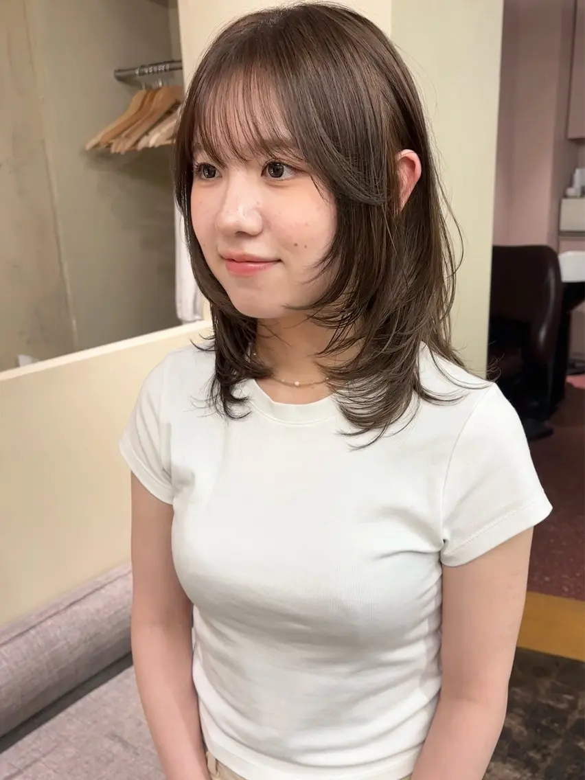 ミディアム カラー ミディアムレイヤー レイヤーカット カット ヘアカラー 美空🐇 レイヤー / 透明感カラー🩰のヘアスタイル