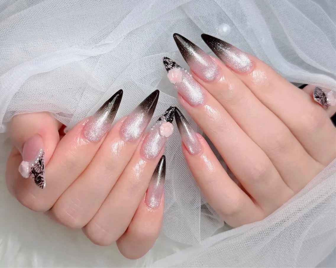 ネイル チークネイル 長さ出し フラッシュネイル フレンチネイル グラデーション ハンドネイル Lenie Nail Salonのネイルデザイン