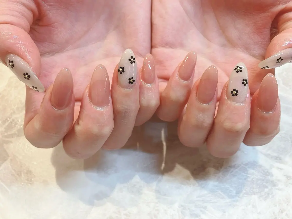 ネイル MyFairLady ayakaのネイルデザイン
