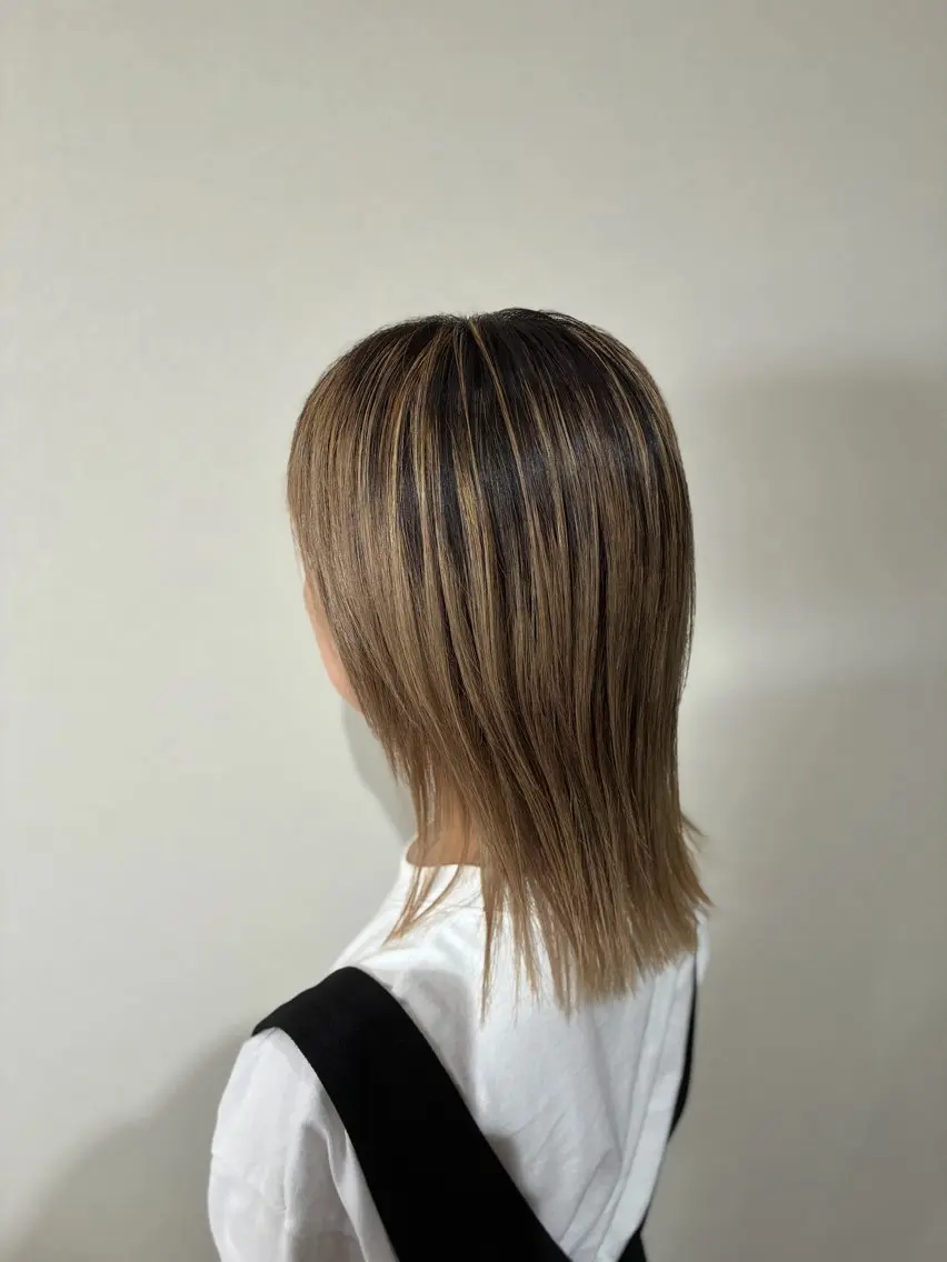 セミロング カット ヘアカラー Re room. erikaのヘアスタイル