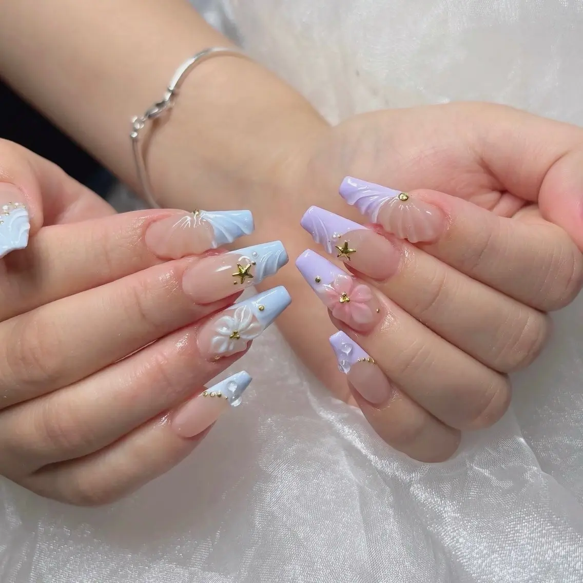 ネイル フットネイル フレンチネイル グラデーション 韓国ネイル ロングネイル ハンドネイル Hani Nail Salonのネイルデザイン