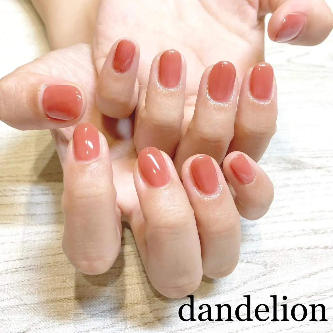ネイル ハンドネイル ハンドケア dandelion ダンデライオンのネイルデザイン