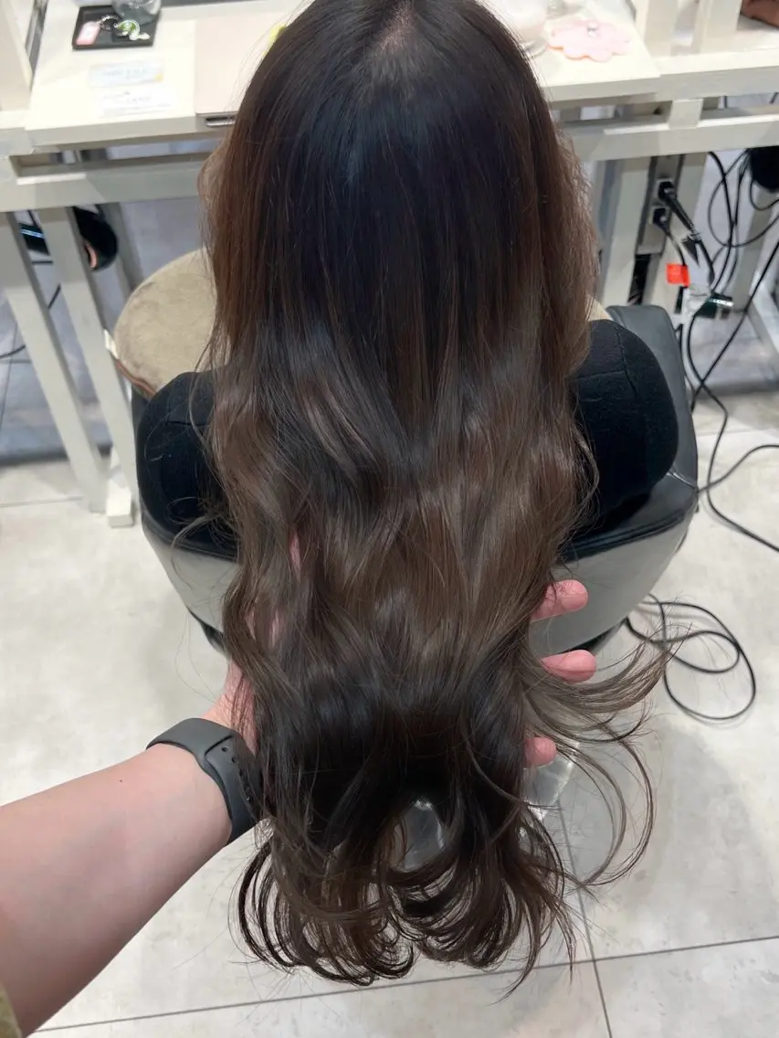 ロング カット ヘアカラー トリートメント 恵比寿韓国レイヤー× 艶透明感カラー大場のヘアスタイル
