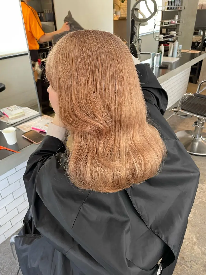 ミディアム ヘアカラー 横山 奈央のヘアスタイル