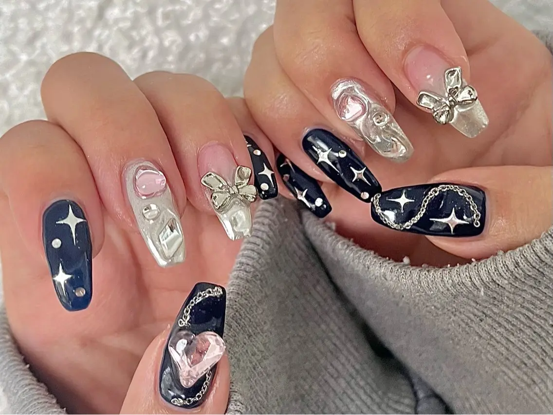 ネイル ハンドネイル フットネイル Nailsalon Fave/Rinaのネイルデザイン