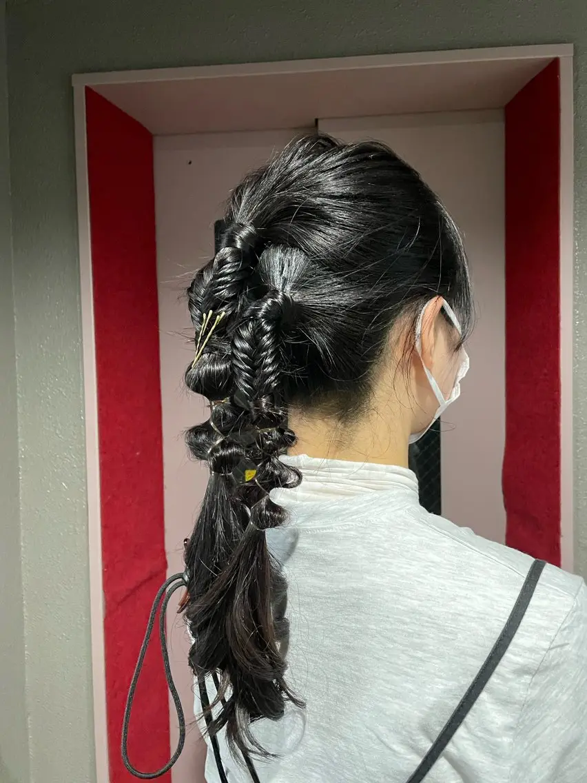 セミロング ヘアアレンジ ヘアセット ✨艶髪 / 髪質改善 /アレンジ/篠崎渚彩のヘアスタイル