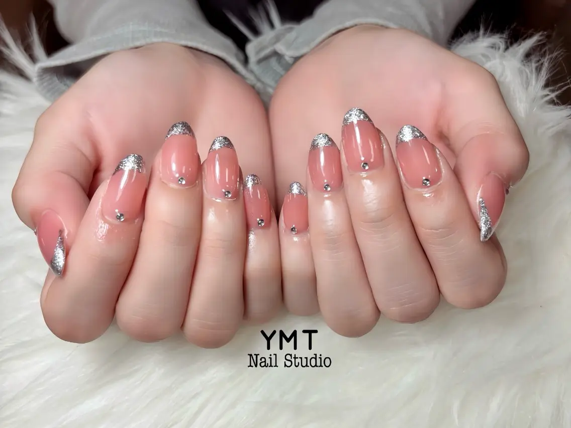ネイル 長さ出し フットネイル ジェルネイル 韓国ネイル マグネットネイル ハンドネイル YMT NailStudioのネイルデザイン