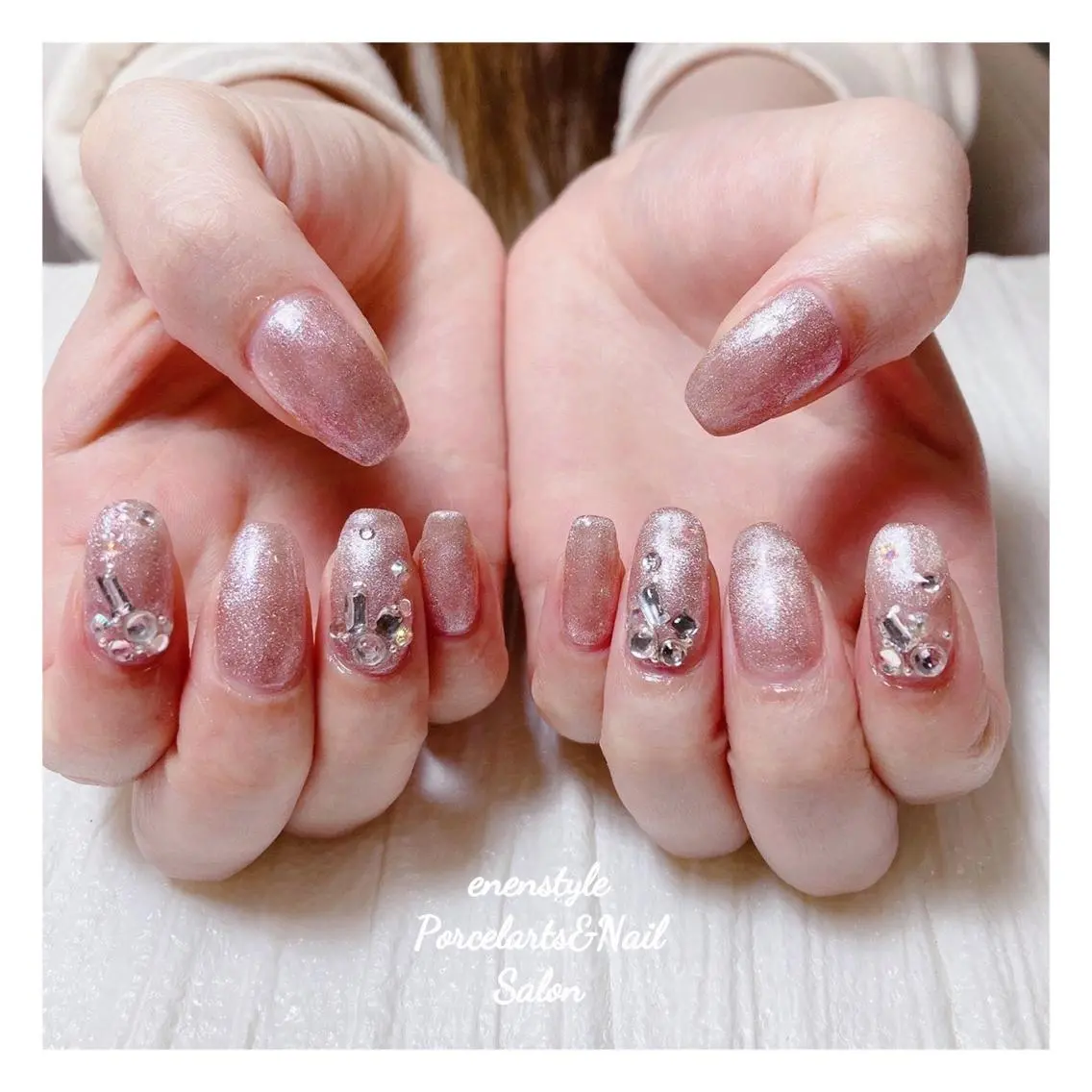 ミディアム ネイル 🐾enen style 🐾のネイルデザイン