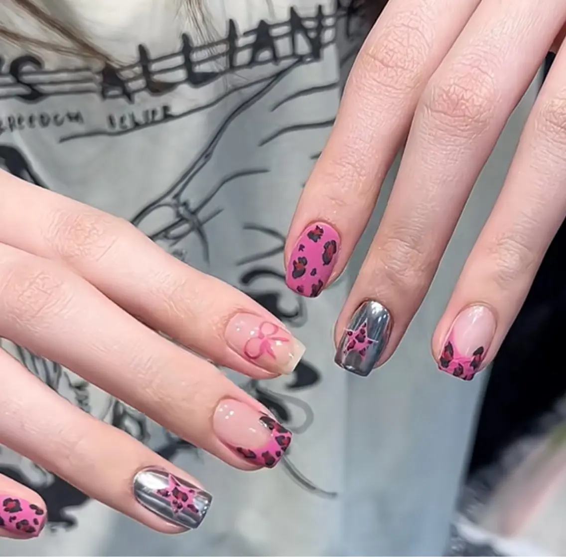 ネイル アートネイル オーロラネイル チークネイル フレンチネイル ガラスフレンチ ハンドネイル 🎀🎀YooLi Nail Salonのネイルデザイン