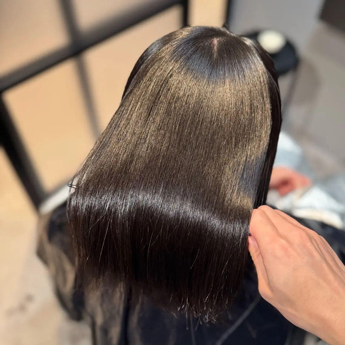 ロング パーマ 髪質改善 韓国風ヘア 縮毛矯正 トリートメント ヘアカラー トリートメント 髪質改善Ⅰ透明感 艶カラーⅠたつやのヘアスタイル