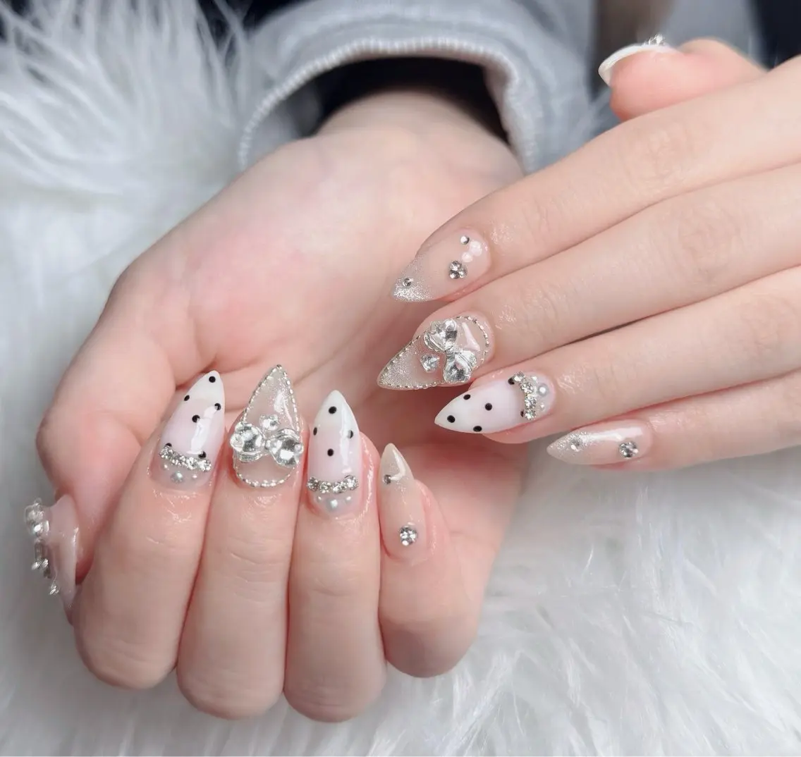 ネイル アートネイル フレンチネイル ジェルネイル 韓国ネイル マグネットネイル ハンドネイル Lenie Nail Okuboのネイルデザイン