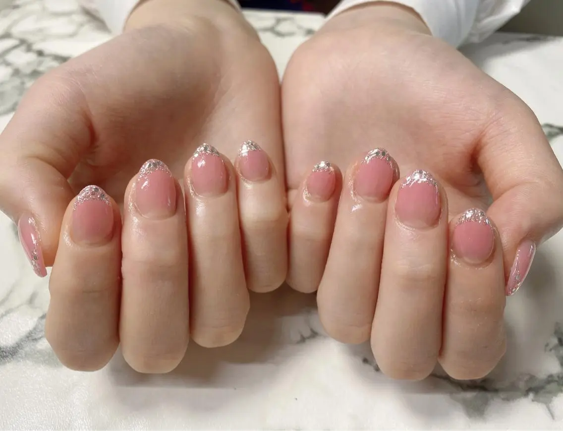 ロング カラー ネイル 長さ出し Q Free nailsのネイルデザイン