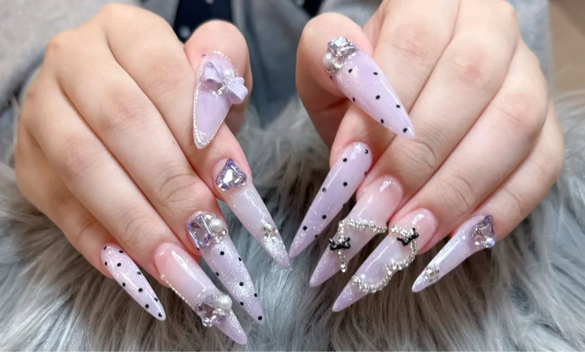 ネイル ハンドネイル ハンドケア Anh Nail 歌舞伎町のネイルデザイン