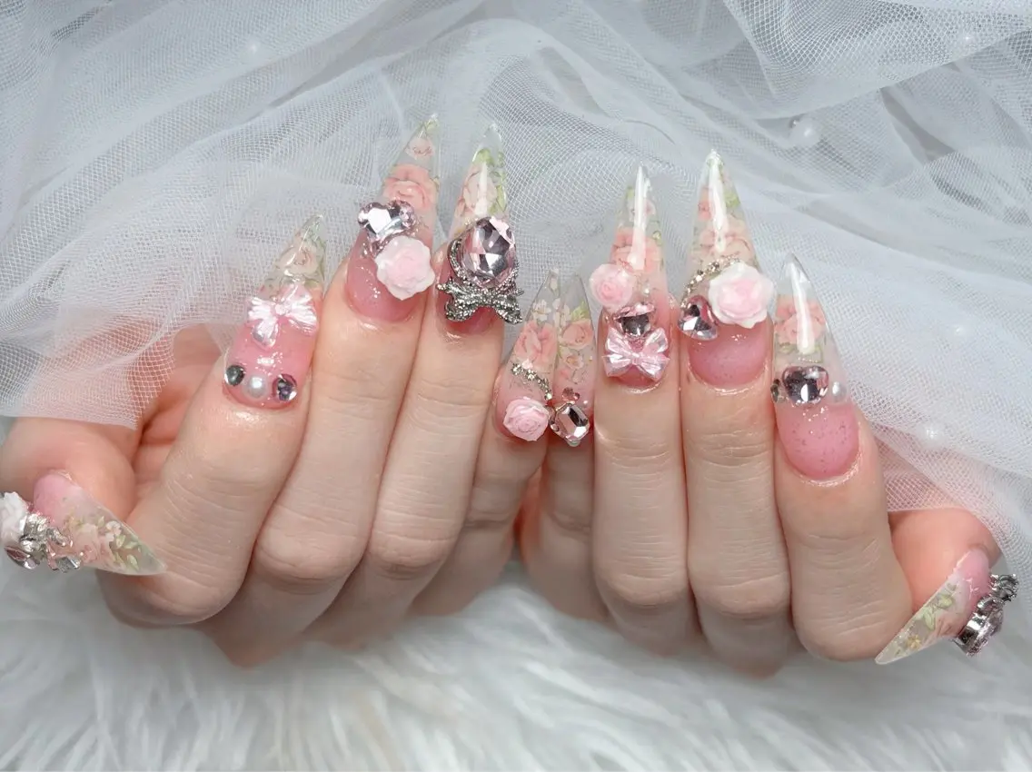 ネイル アートネイル 長さ出し ジェルネイル 韓国ネイル マグネットネイル ハンドネイル Cloudy Chan Nailのネイルデザイン