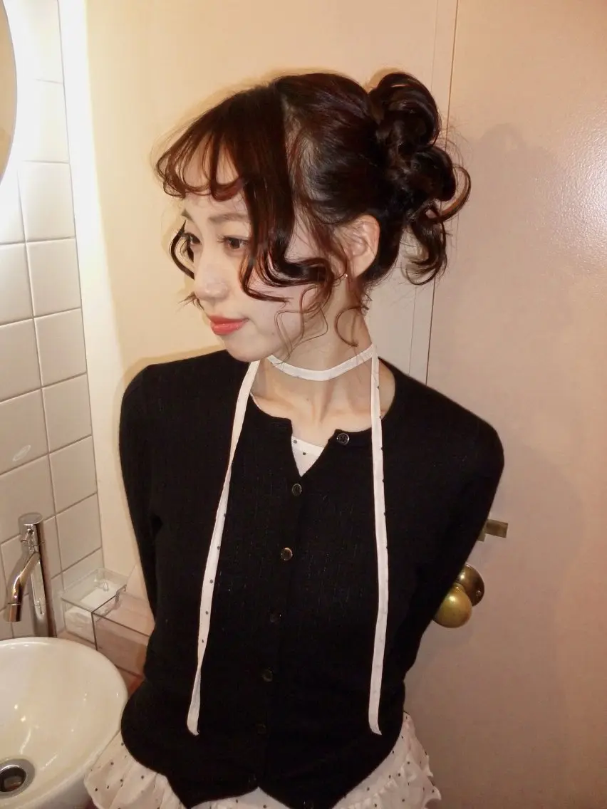 ミディアム miteゆい カラーモデルのヘアスタイル