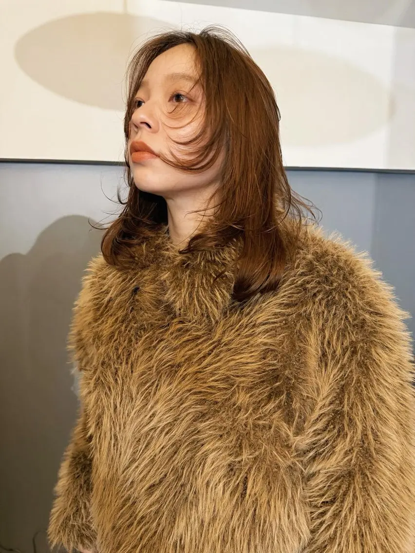 ミディアム カラー ❤️アヤカ レイヤーカット❤️のヘアスタイル
