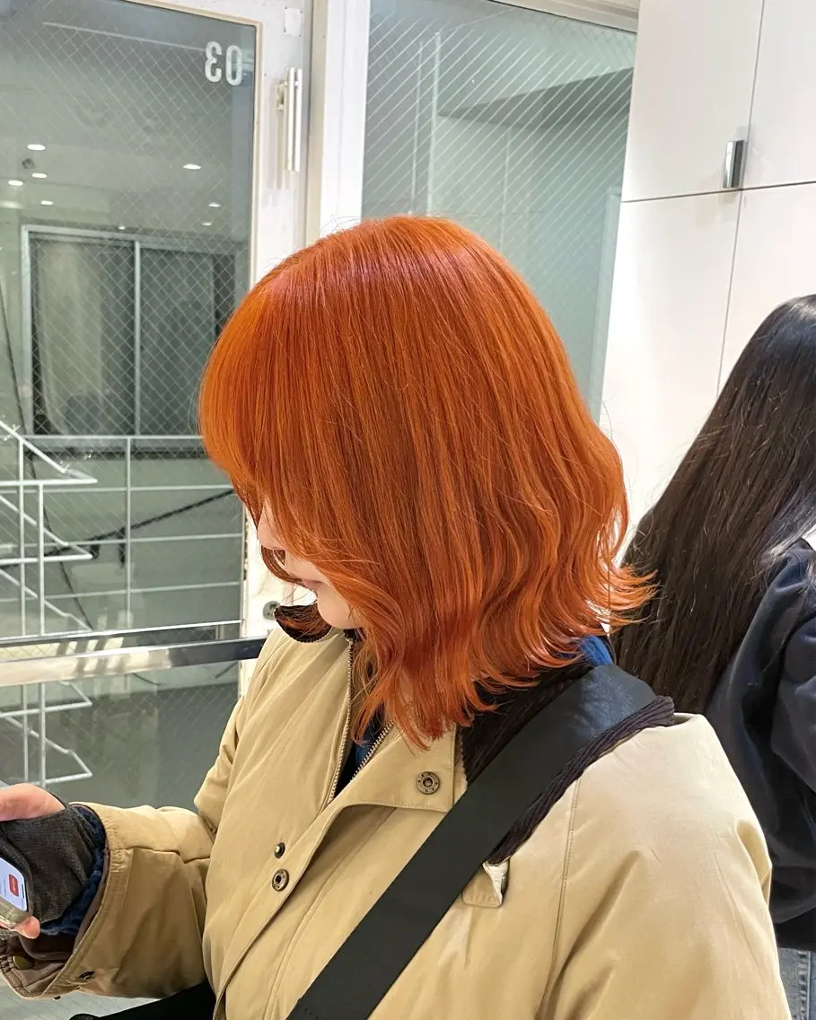 ミディアム カラー ブリーチ オレンジ ヘアカラー トリートメント ヘアセット ツヤ髪/透け感ヘア 💎Nokaのヘアスタイル