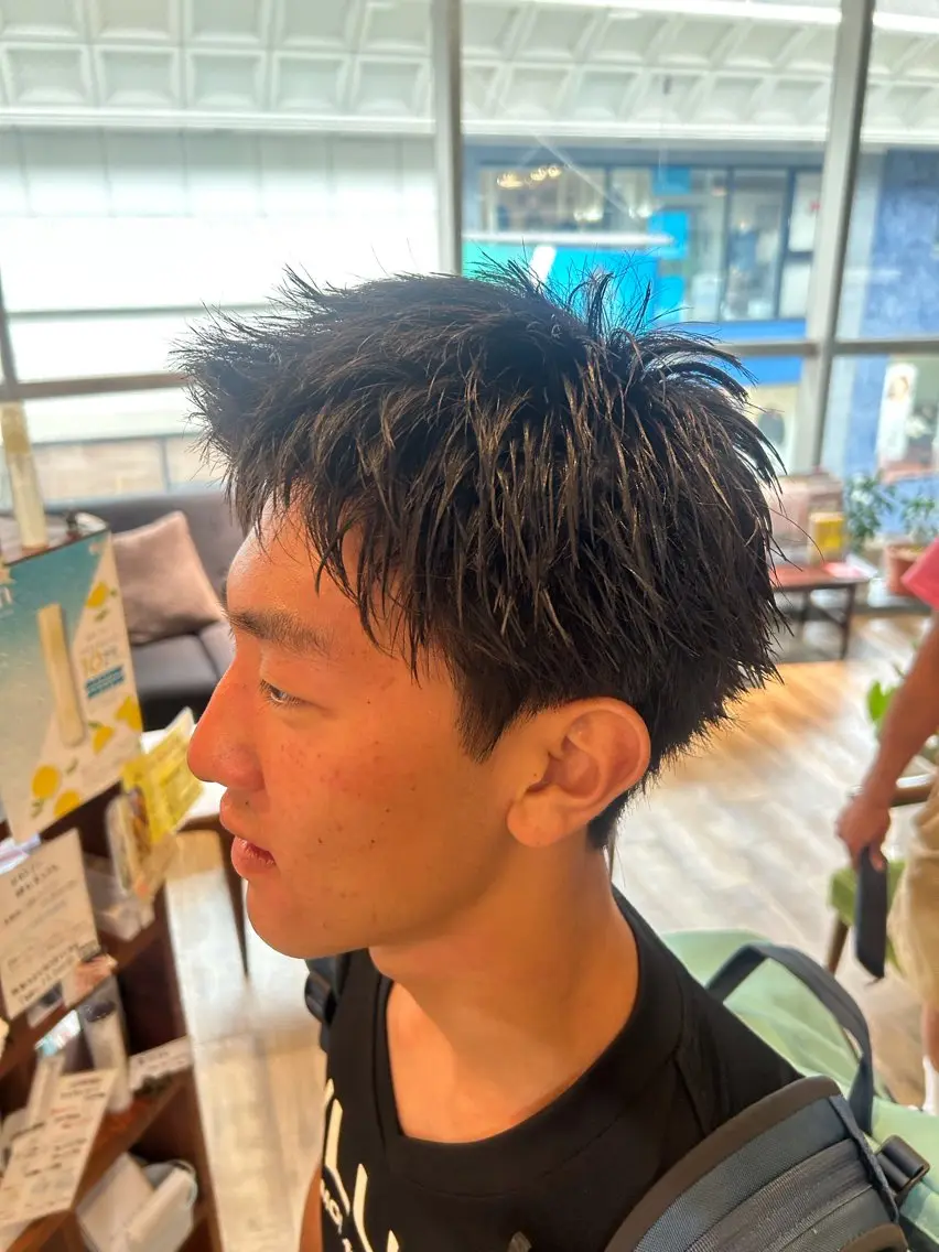 ショート メンズ メンズパーマ スパイキーショート ツーブロック ショートヘア カット 鶴田 将清のヘアスタイル