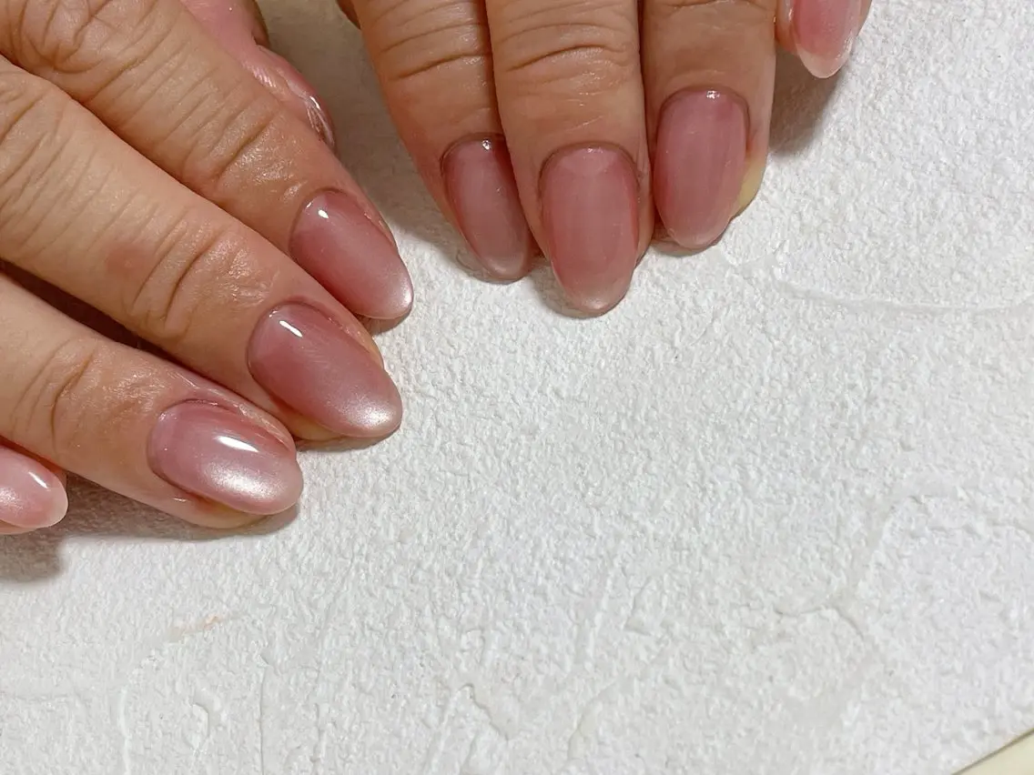 ネイル オーロラネイル フットネイル フレンチネイル ジェルネイル マグネットネイル ハンドネイル mogunail &blowのネイルデザイン