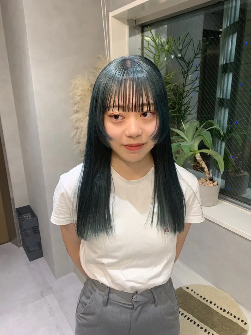 カラー amu/ブリーチなし ダブルカラーのヘアスタイル