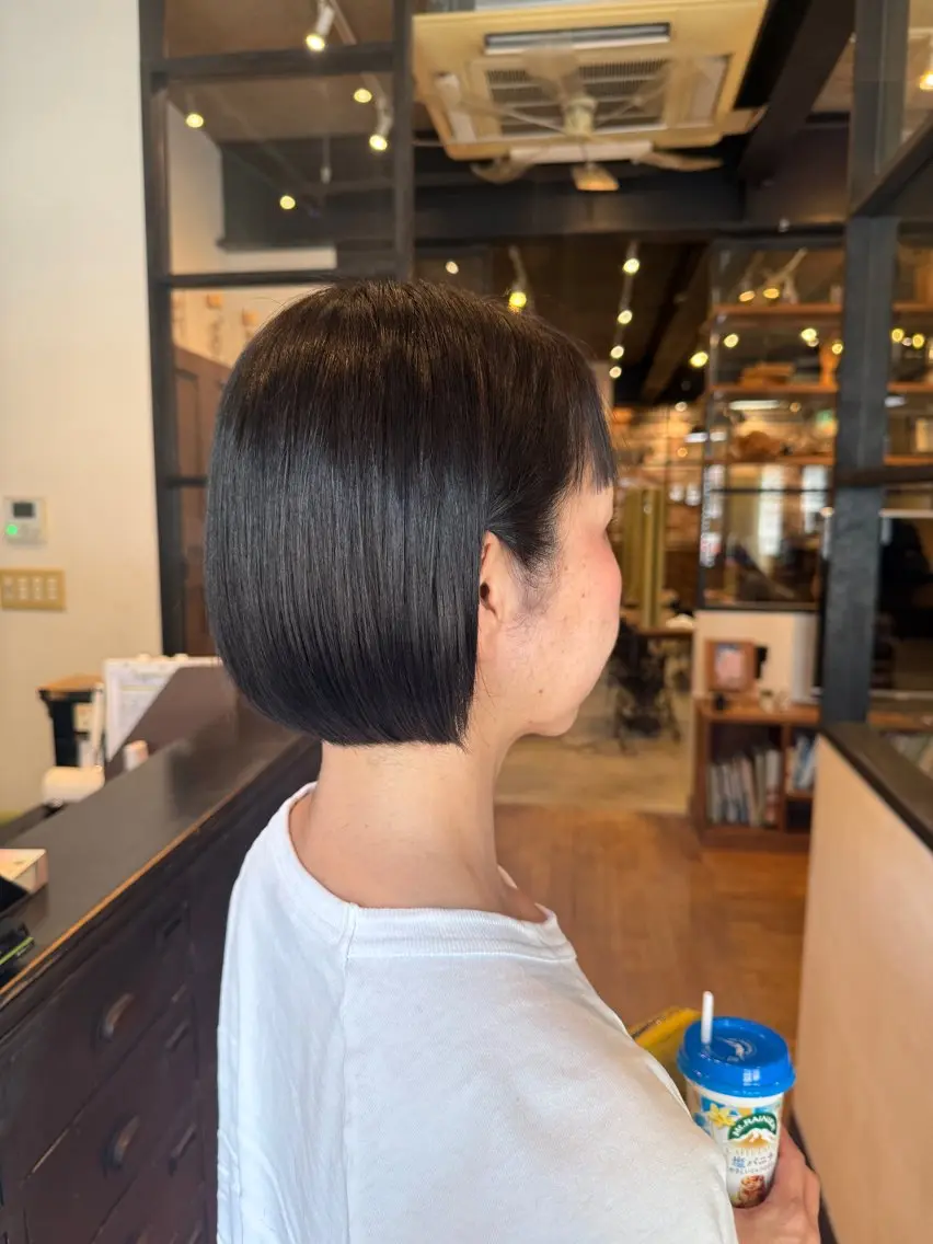 ショート 深見 真由のヘアスタイル