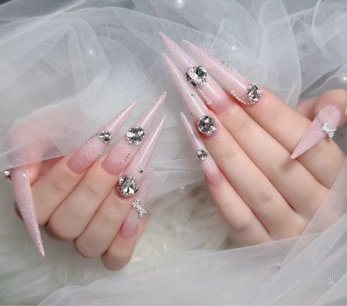 ネイル チークネイル 長さ出し フラッシュネイル フレンチネイル グラデーション ハンドネイル Lenie Nail Salonのネイルデザイン
