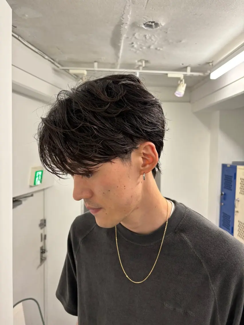ショート パーマ メンズ フェザーパーマ メンズパーマ ショートヘア カット パーマ 【メンズヘア特化】 オオヤチユソラのヘアスタイル